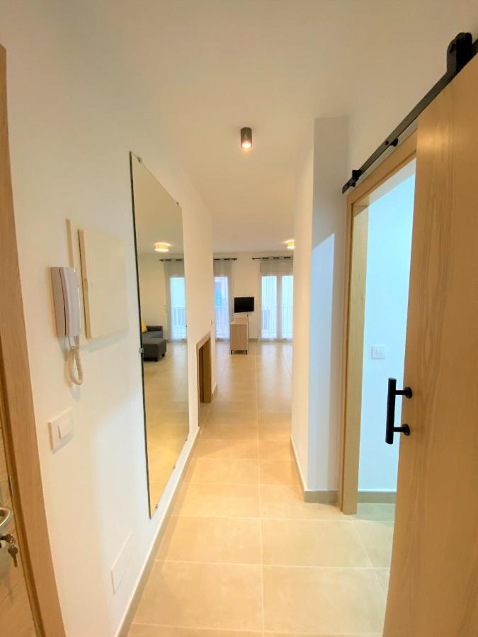 Apartaments L'Escala Centre Exterior photo